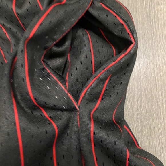 Mitchell & Ness Chicago Bulls Pinstripe Swingman Shorts NWT - Picture 6 of 8